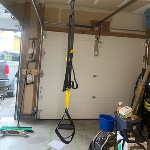 TRX suspension trainer